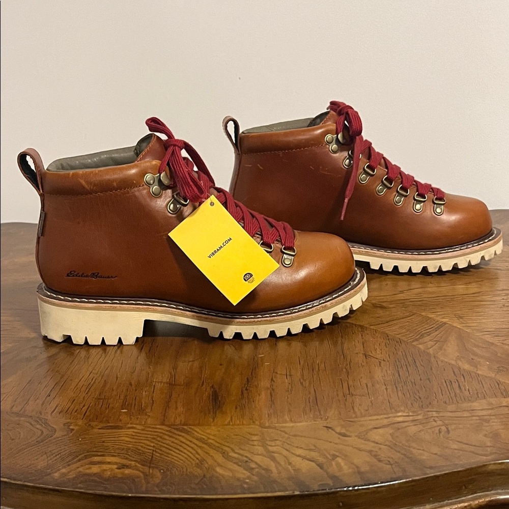 NWT size 7 Eddie Bauer K-6 Hiking boots Leather Waterproof